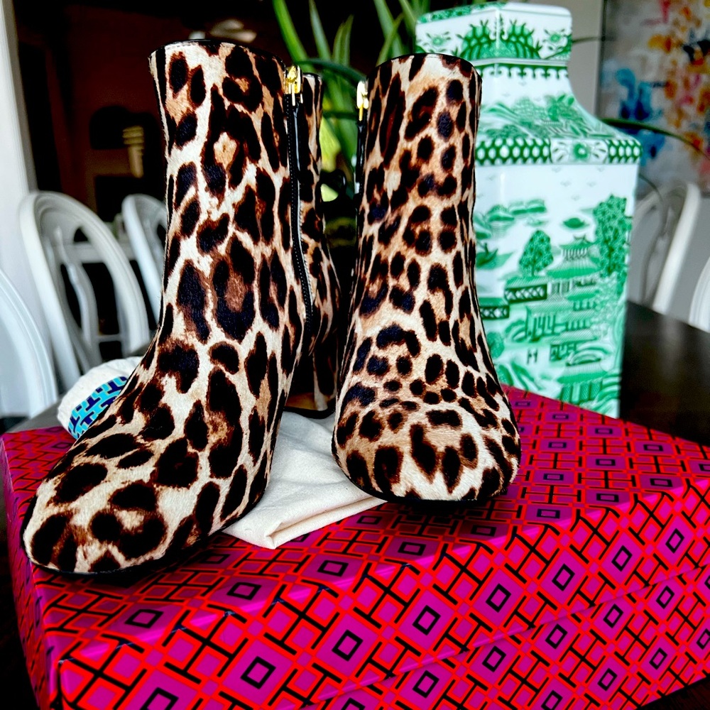Tory Burch leopard bootie NWOT